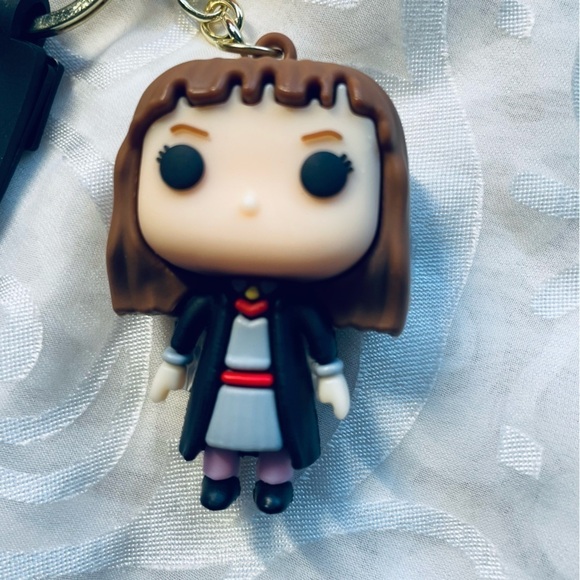 NWT Hermione Granger Bracelet Wristlet Keychain Harry Potter Hogwarts Gryffindor - Picture 7 of 10